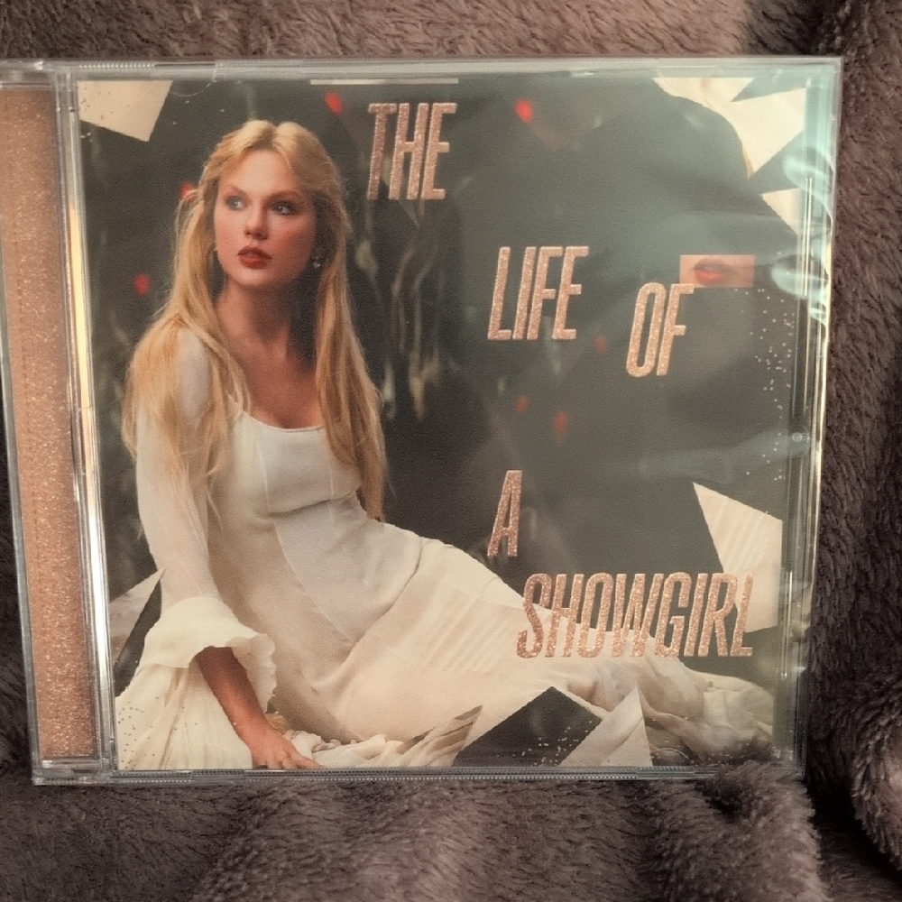 The Life of a Showgirl (Alone In My Tower acoustic Version) *NEW/unopened